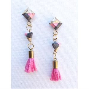 Concrete square and tri tassel earrings (pink)